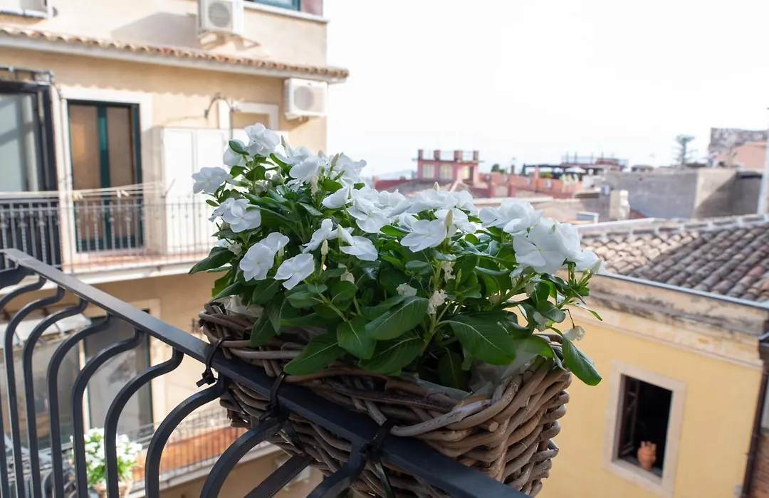 Villa D'Orville luxury suites Taormina-1